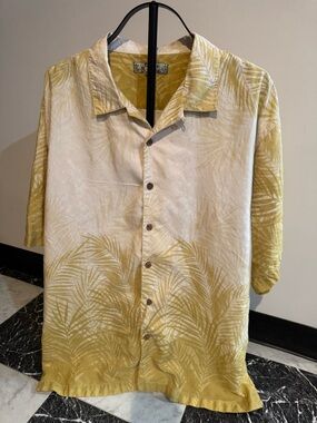 Tommy Bahama Men’s Silk Hawaiian Shirt XL Yellow Palm Print Camp Collar Trooical